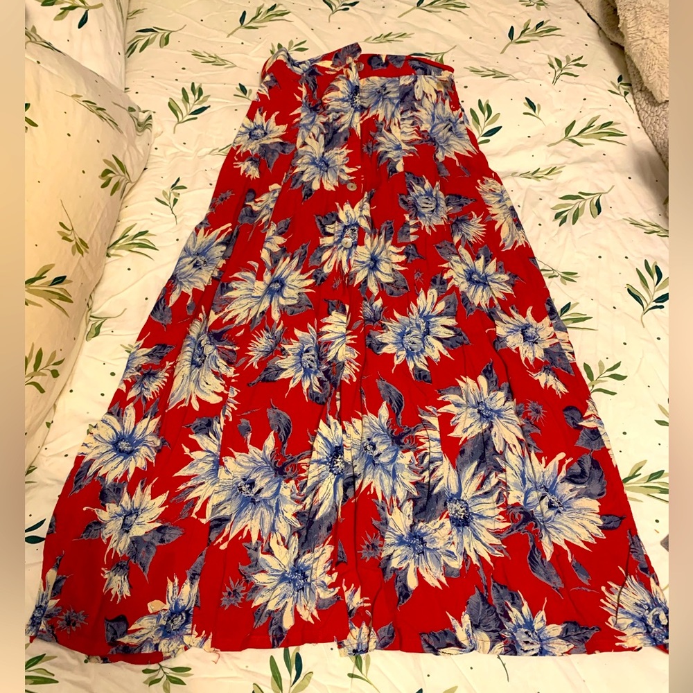 Red floral maxi skirt. Size medium.